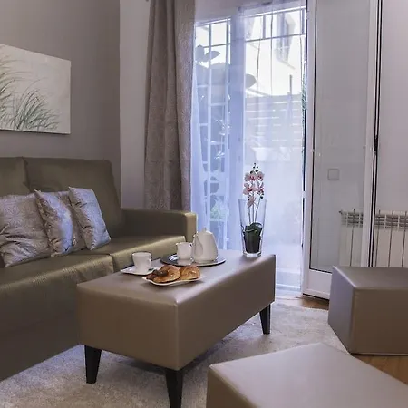 Bailen Garden Apartment