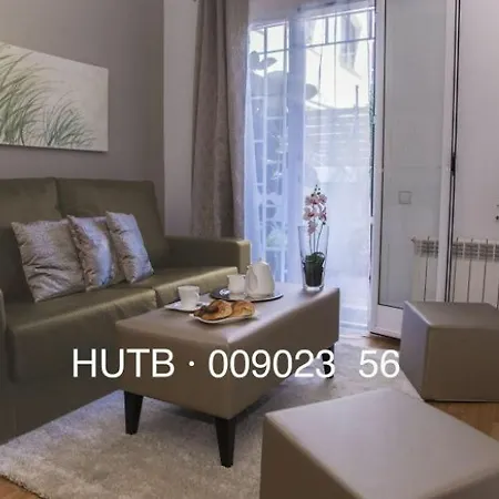 Bailen Garden Apartment *